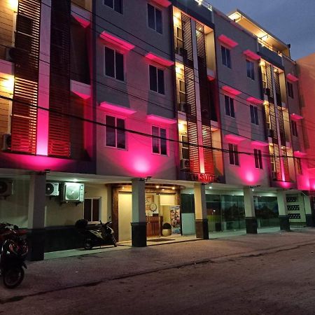 Elti Suites By Bluebookers Angeles Esterno foto