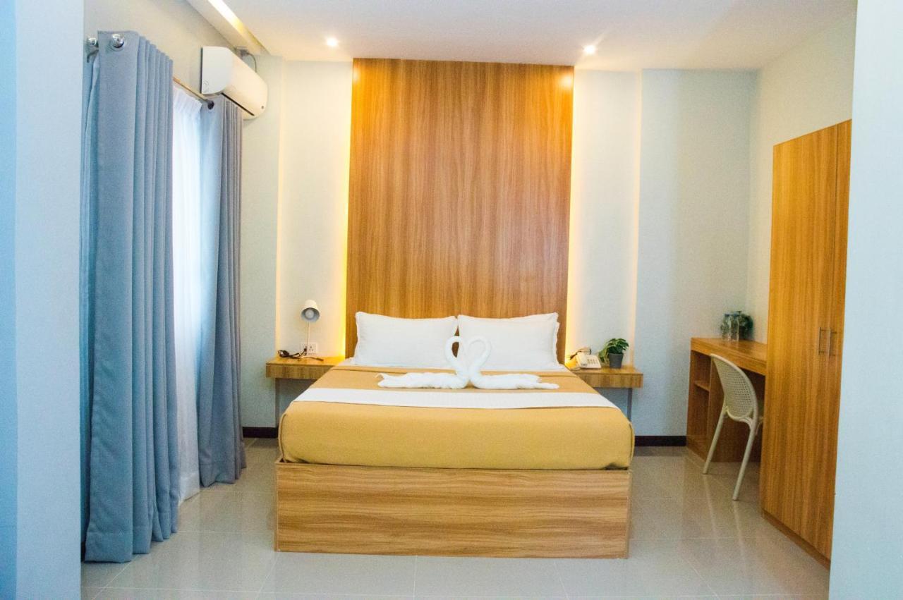 Elti Suites By Bluebookers Angeles Esterno foto