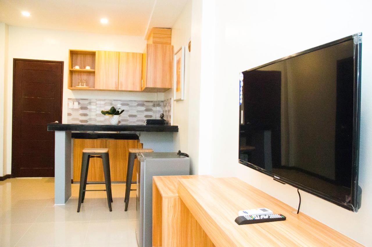 Elti Suites By Bluebookers Angeles Esterno foto