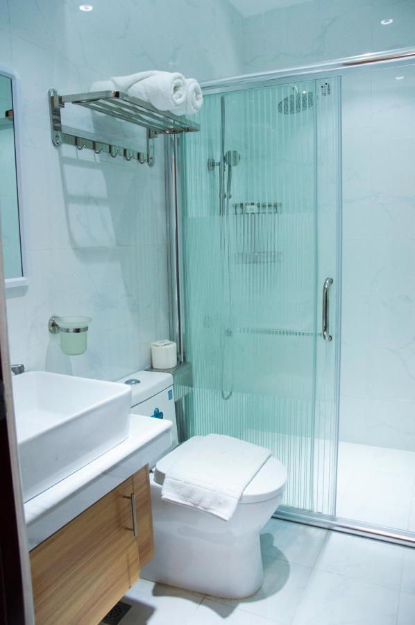 Elti Suites By Bluebookers Angeles Esterno foto